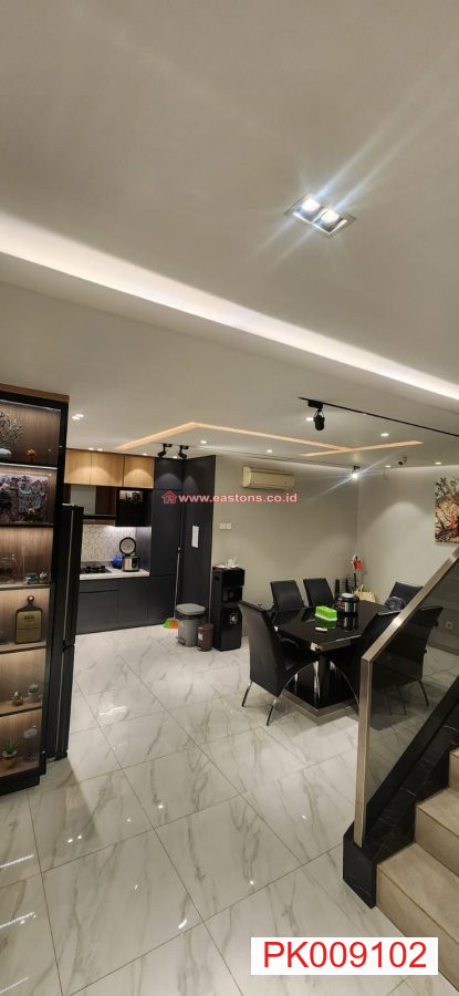Dijual Rumah  Muara Karang 